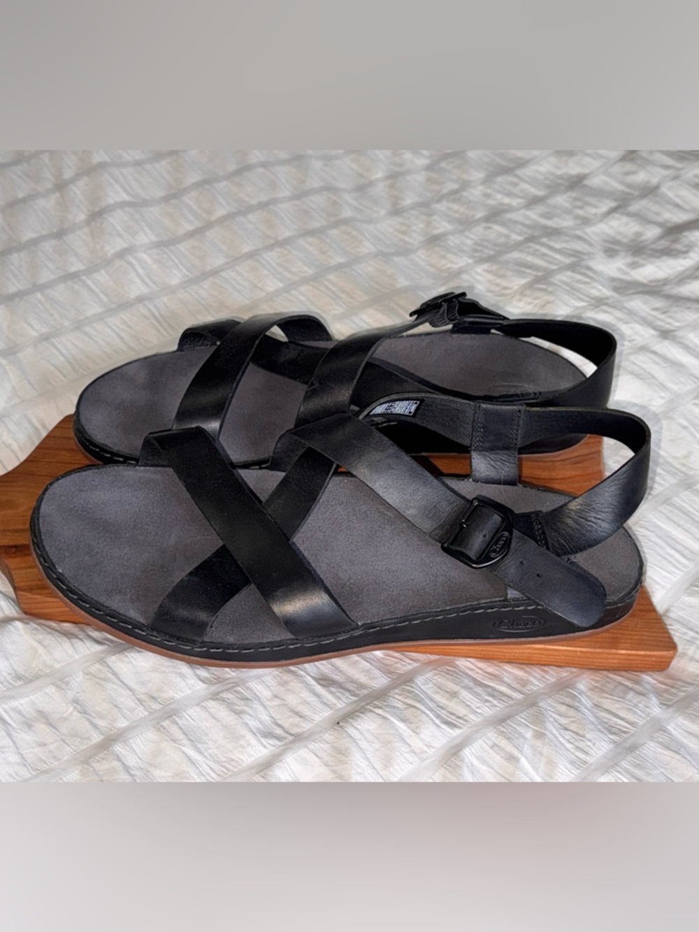 Chaco Women’s Wayfarer Leather Sandals Black Size 12 Casual Comfort Adjustable